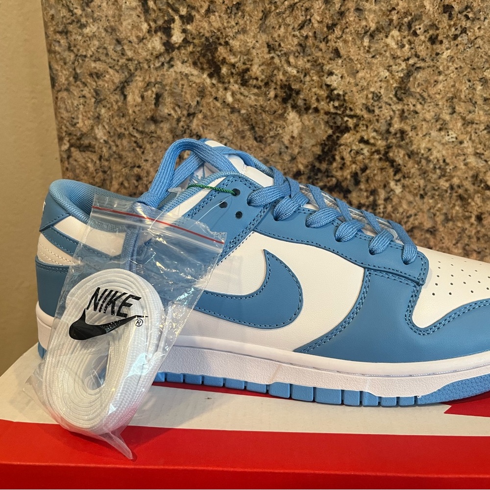 Dunk Low 'University Blue' Size 11.5 - Picture 4 of 4